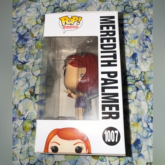 Funko Pop! The Office - Meredith Palmer Vinyl Figure - Picture 2 of 6
